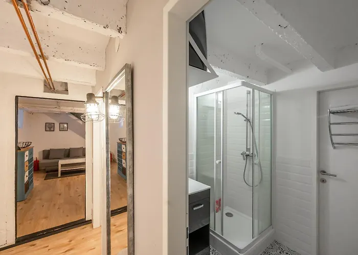 Apartahotel Center Lofts 3*