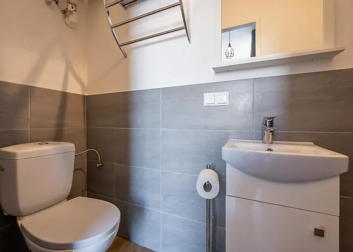 Center Lofts 3*