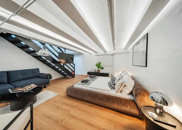 Apartahotel Center Lofts 3*